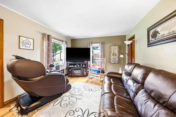 553 Prospect ST NE, Hutchinson, MN 55350