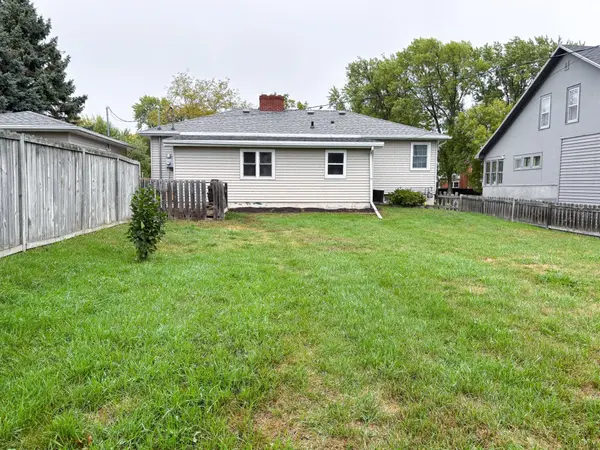 81 4th AVE N, Wahpeton, ND 58075