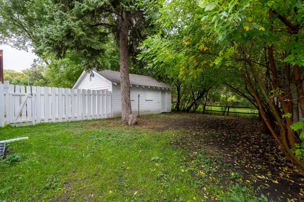 415 3rd AVE S, Moorhead, MN 56560