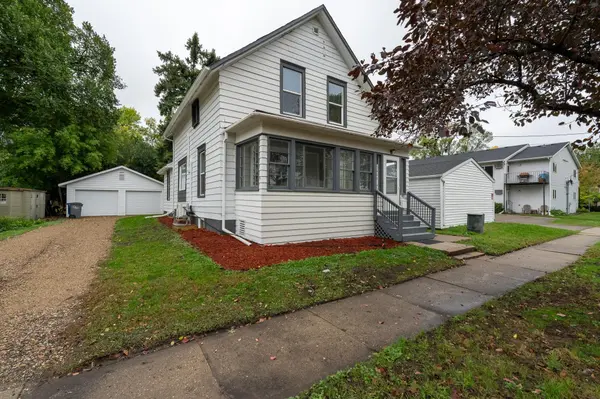 415 3rd AVE S, Moorhead, MN 56560