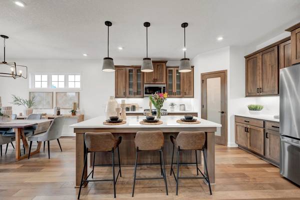 512 Parkway LN, Elko New Market, MN 55054
