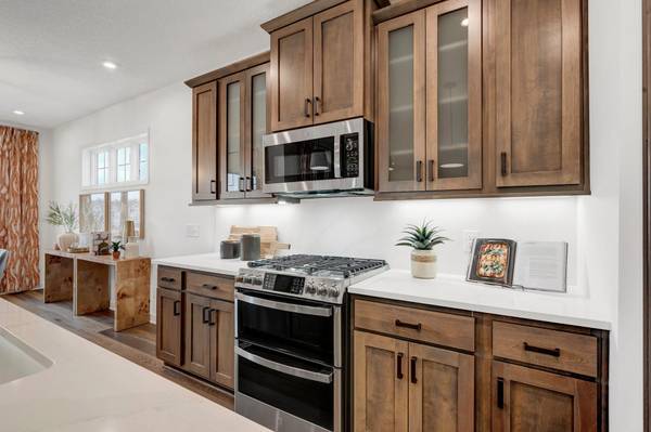 512 Parkway LN, Elko New Market, MN 55054