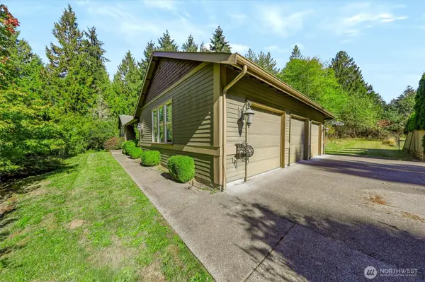 18301 62nd ST E, Bonney Lake, WA 98391