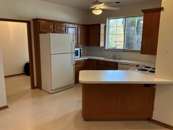 53 W Shore DR, Arcadia, OK 73007