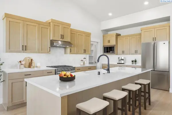 2949 Vistara Way, Richland, WA 99354
