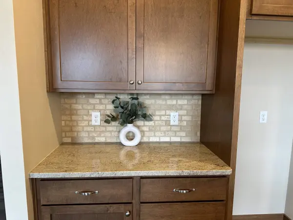 8314 MARLO AVE, Neenah, WI 54956