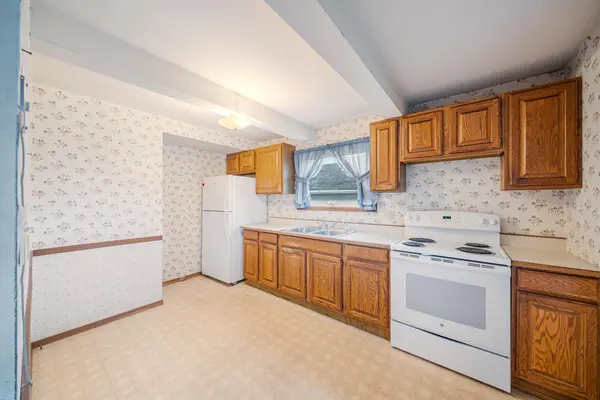 902 N LINWOOD AVE, Appleton, WI 54914