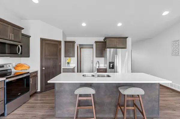 1739 HONOR ST, Neenah, WI 54956