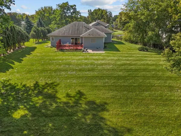 2282 WILLOW WAY DR, Oshkosh, WI 54904