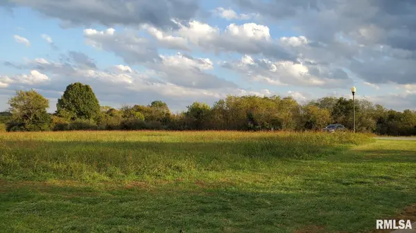 000 Bogey LN, Makanda, IL 62958-0000
