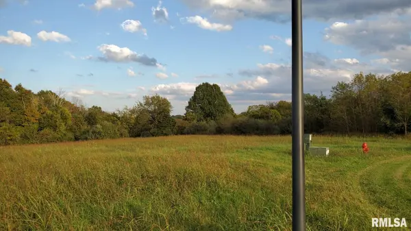 000 Bogey LN, Makanda, IL 62958-0000
