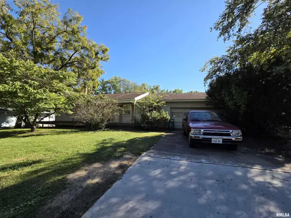 10 KIMBERLY CT, Macomb, IL 61455