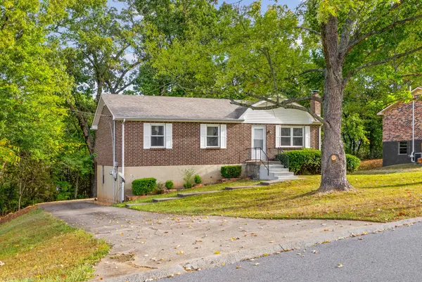715 Ranch Hill Dr, Clarksville, TN 37042