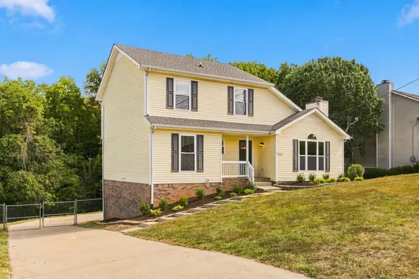 2651 Elkmont Dr, Clarksville, TN 37040