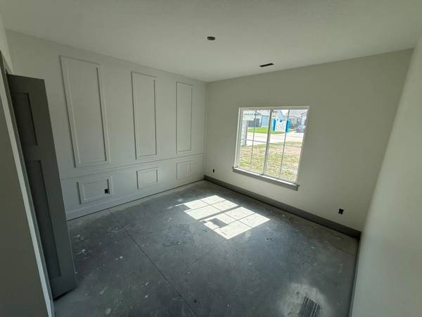 5103 N Toben Ct, Bel Aire, KS 67226