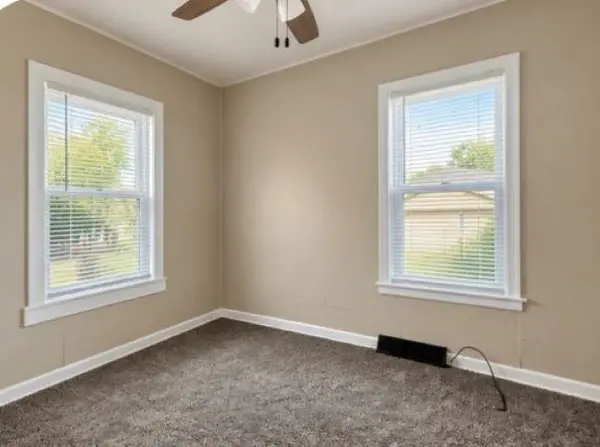 661 Montrose St., Salina, KS 67401