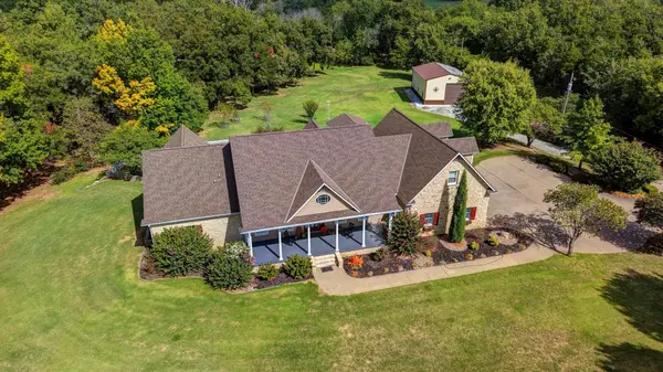 309 N Centennial Rd, Arkansas City, KS 67005