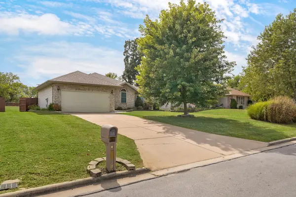 155 Cody DR, Rogersville, MO 65742