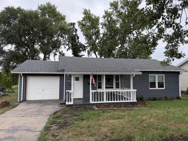 1329 New Hampshire AVE, Joplin, MO 64801