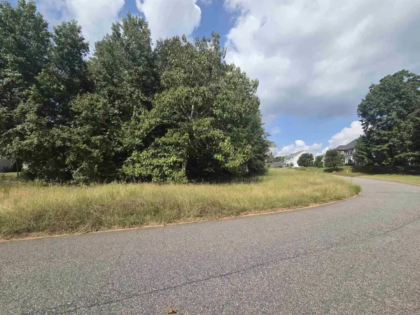534 Deep Water CT, Inman, SC 29349