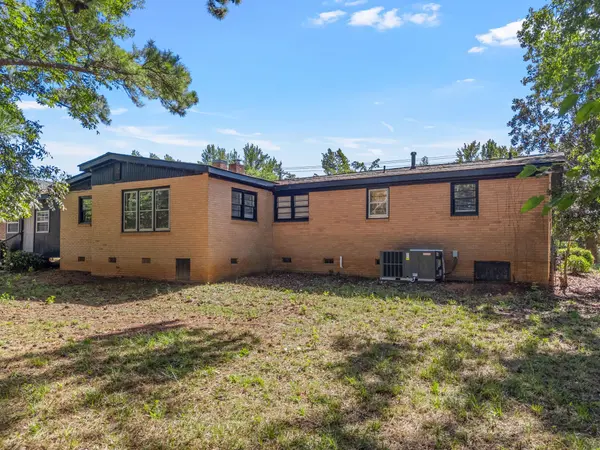 829 Duncan Bypass, Union, SC 29379-0000