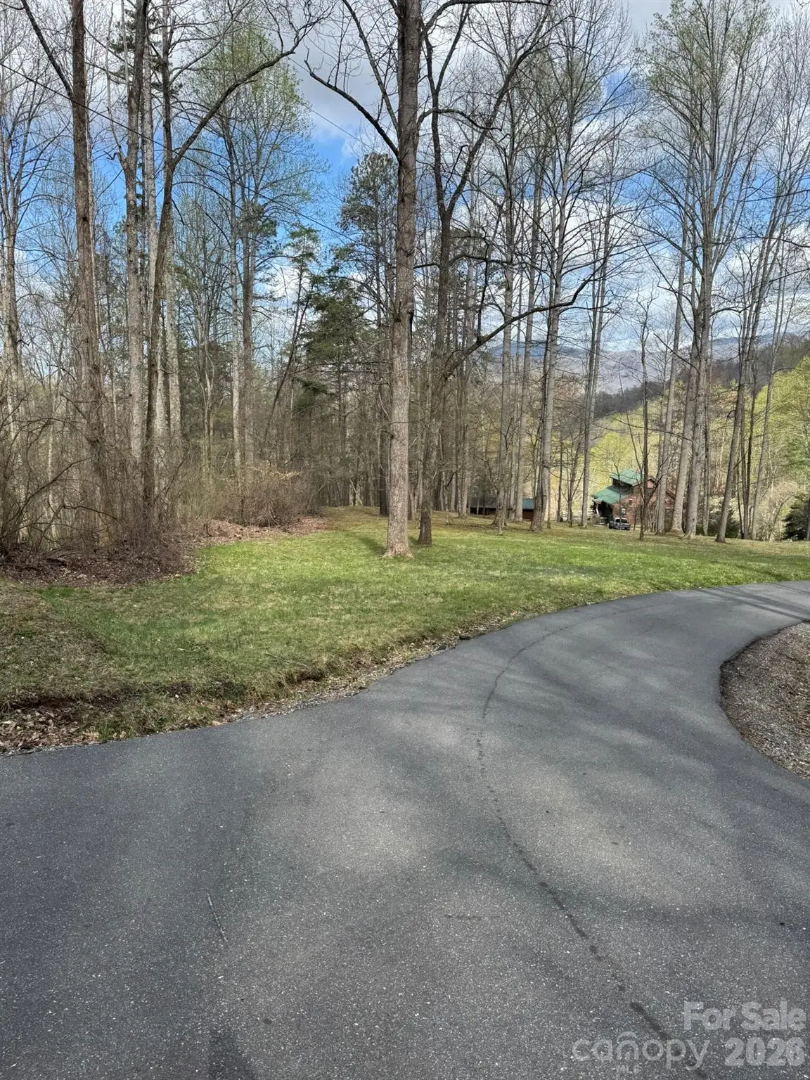1 E Wabash DR, Sylva, NC 28779