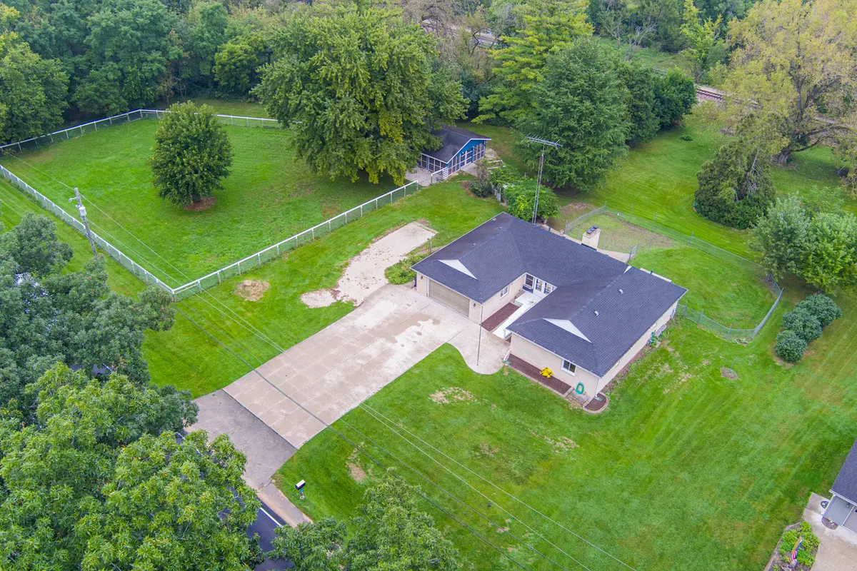 32836 Genoa RD, Genoa, IL 60135