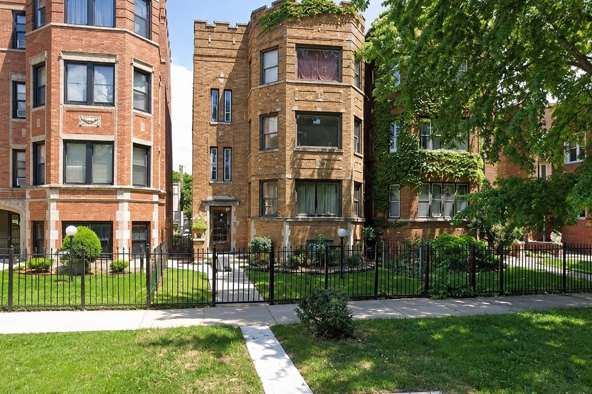 8111 S langley AVE, Chicago, IL 60619