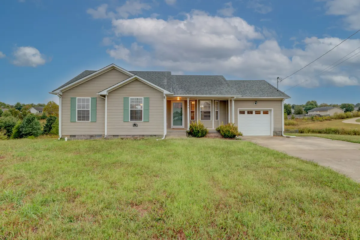 108 Josephines Ct, Oak Grove, KY 42262
