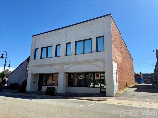 109 N Main AVE, Newton, NC 28658