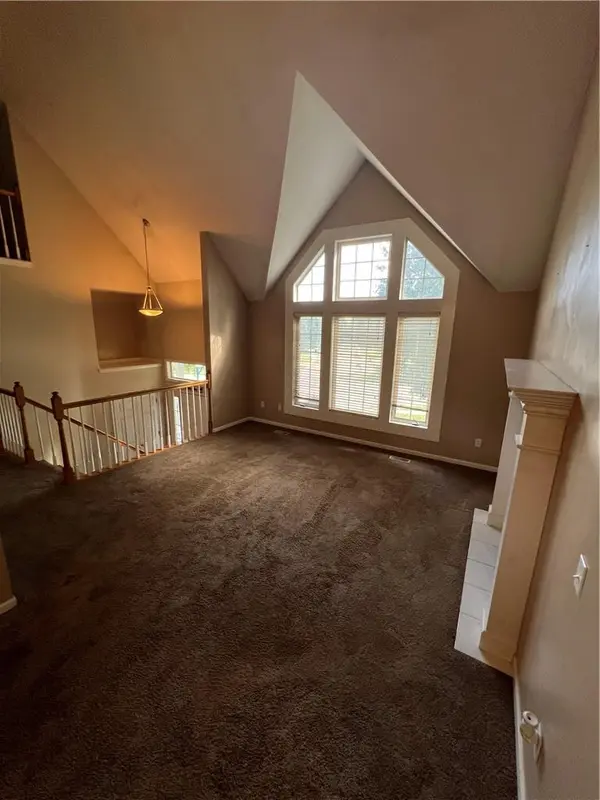 4217 N Devonshire DR, St Joseph, MO 64506