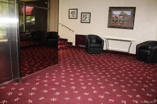 463 Summit AVE #2-A, Cedarhurst, NY 11516