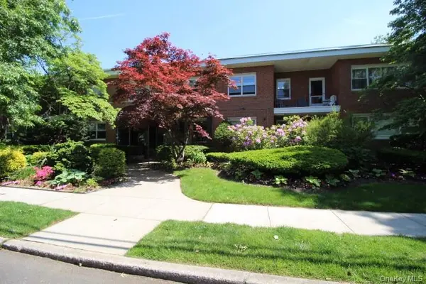 463 Summit AVE #2-A, Cedarhurst, NY 11516