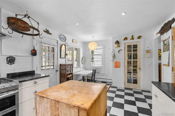 15 Walton ST, Call Listing Agent, CT 06039