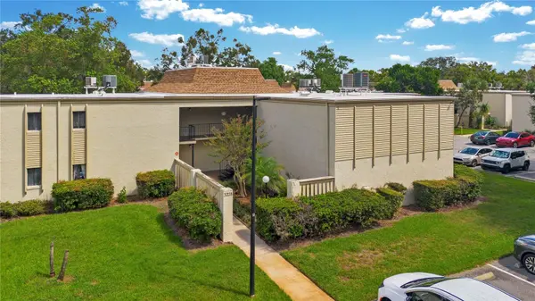 3278 S SEMORAN BLVD #12, Orlando, FL 32822