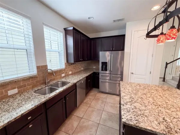 8231 LAUREATE BLVD, Orlando, FL 32827
