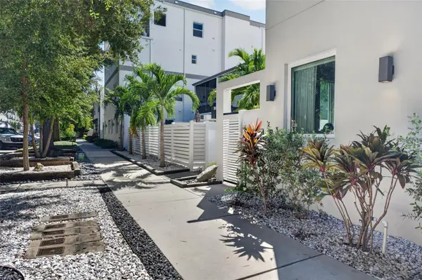 536 4TH AVE S #2, St Petersburg, FL 33701