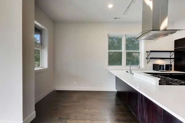 1605 N Oakley AVE #3S, Chicago, IL 60647