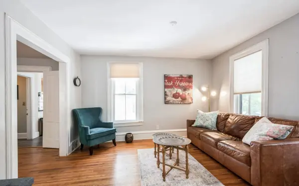 813 Hamlin ST, Evanston, IL 60201