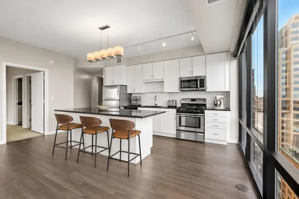 465 Nicollet Mall #2201, Minneapolis, MN 55401