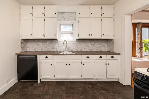 305 W 5TH ST, West Frankfort, IL 62896