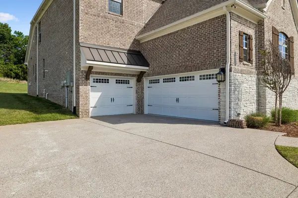 1925 Parade Dr, Brentwood, TN 37027