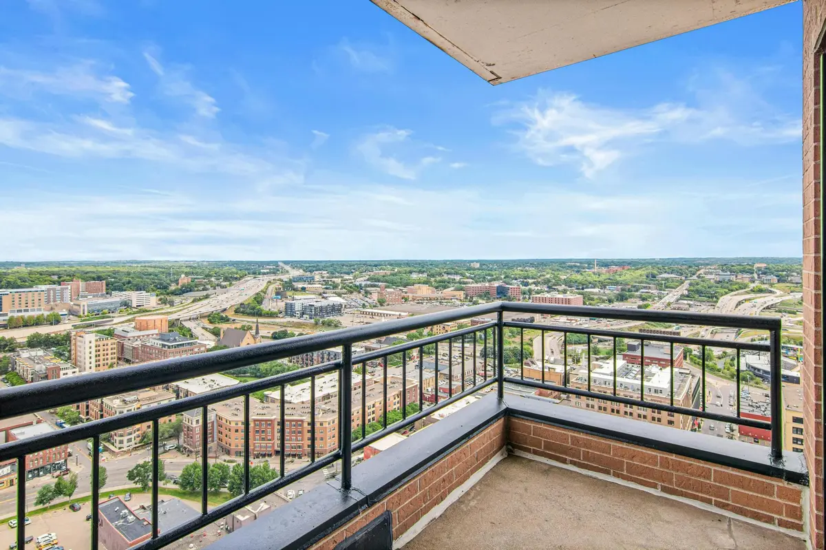 168 6th ST E #3205, Saint Paul, MN 55101