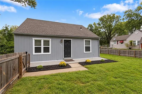 1400 E Hayward AVE, Independence, MO 64050