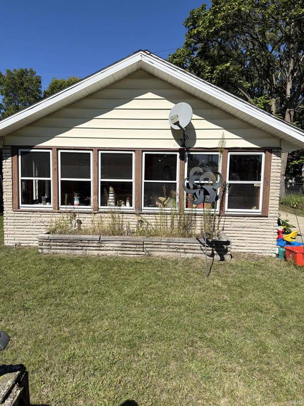414 W Marion ST, Mishawaka, IN 46545-5828