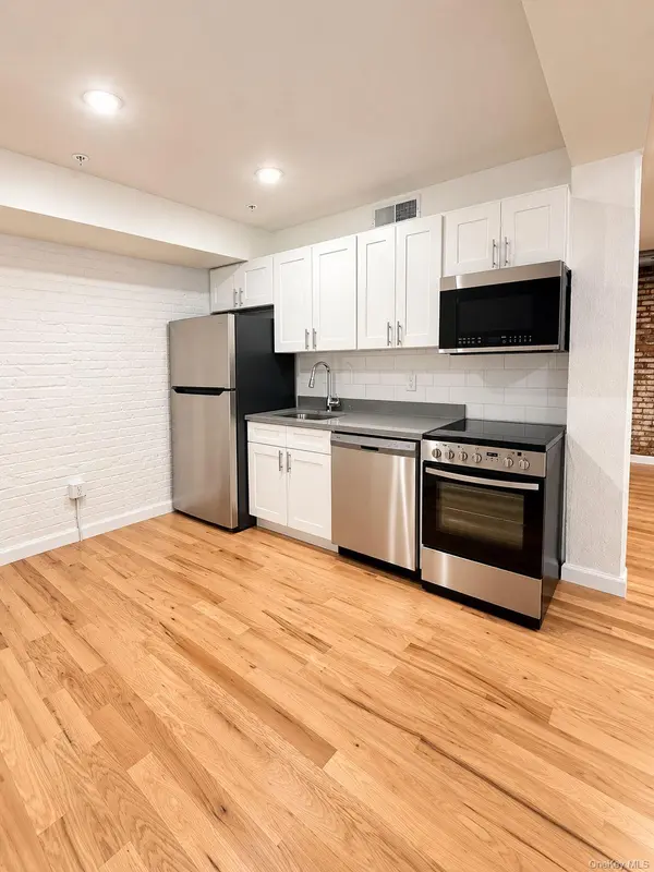 155 S River St #DB, Troy, NY 12180