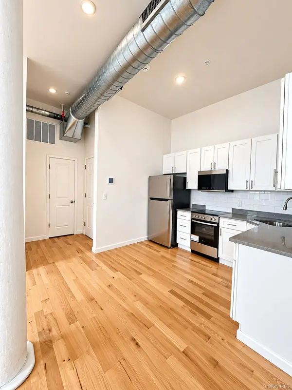 155 S River St #A3, Troy, NY 12180