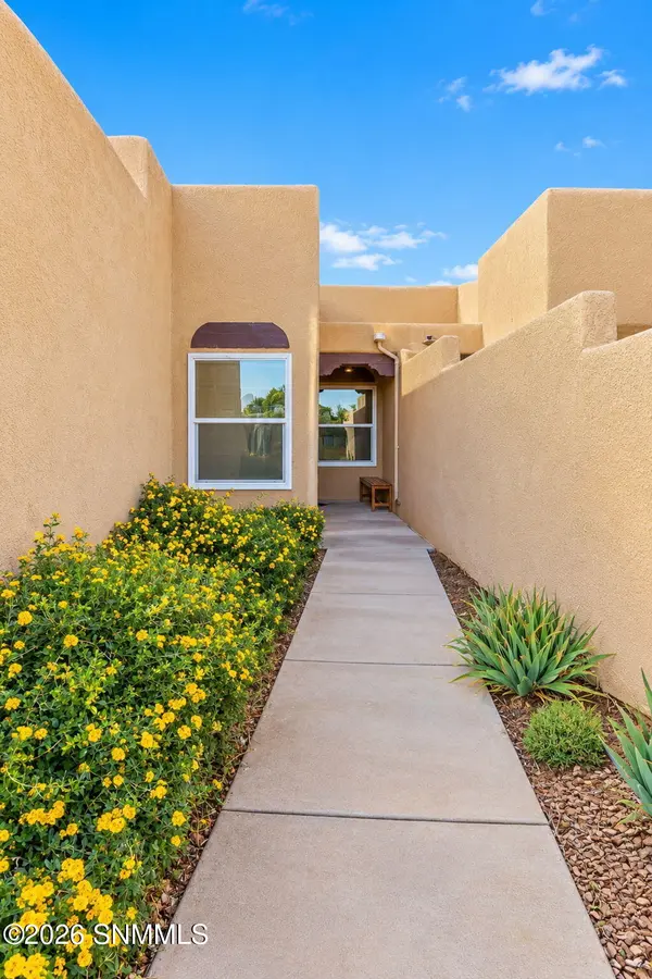 3260 Eagle Ridge DR, Las Cruces, NM 88012