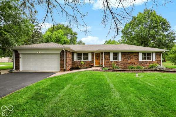 6925 Crown DR, Brownsburg, IN 46112