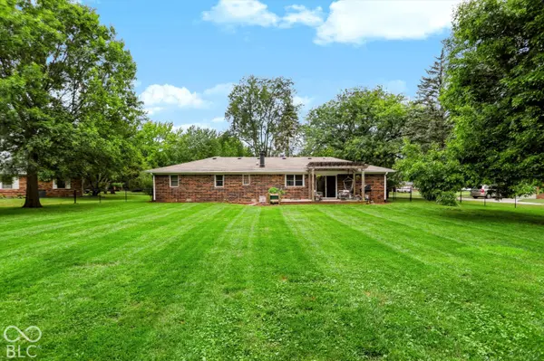 6925 Crown DR, Brownsburg, IN 46112